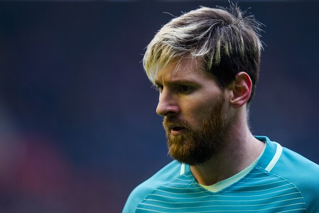 PAMPLONA, SPAIN - DECEMBER 10:  Lionel Messi of FC Barcelona reacts during the La Liga match between CA Osasuna and FC Barcelona at Estadio Reyno de Navarra on December 10, 2016 in Pamplona, Spain.  (Photo by Juan Manuel Serrano Arce/Getty Images)