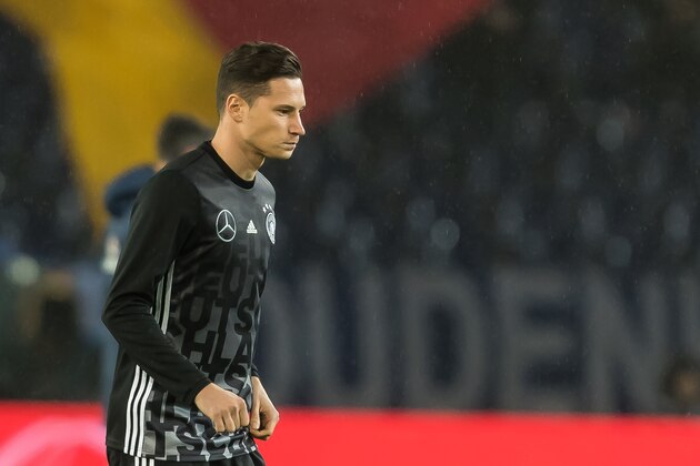 Hannover, Deutschland, 11.10.2016, WM-Qualifikation 2016/2017, Gruppe C, Deutschland - Nordirland, Julian Draxler (GER)  (Photo by TF-Images/Getty Images)