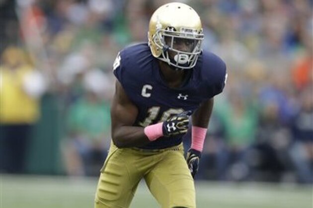 Notre Dame 's Torii Hunter Jr. runs during the first half of an NCAA college football game against Miami, Saturday, Oct. 29, 2016, in South Bend, Ind.   (AP Photo/Darron Cummings)