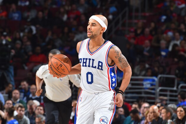 PHILADELPHIA,PA - NOVEMBER 25: Jerryd Bayless #0 of the Philadelphia 76ers dribbles up court against the Chicago Bulls at Wells Fargo Center on November 25, 2016 in Philadelphia, Pennsylvania NOTE TO USER: User expressly acknowledges and agrees that, by downloading and/or using this Photograph, user is consenting to the terms and conditions of the Getty Images License Agreement. Mandatory Copyright Notice: Copyright 2016 NBAE (Photo by Jesse D. Garrabrant/NBAE via Getty Images) PHILADELPHIA,PA - NOVEMBER 25: Jerryd Bayless #0 of the Philadelphia 76ers dribbles up court against the Chicago Bulls at Wells Fargo Center on November 25, 2016 in Philadelphia, Pennsylvania NOTE TO USER: User expressly acknowledges and agrees that, by downloading and/or using this Photograph, user is consenting to the terms and conditions of the Getty Images License Agreement. Mandatory Copyright Notice: Copyright 2016 NBAE (Photo by Jesse D. Garrabrant/NBAE via Getty Images)
