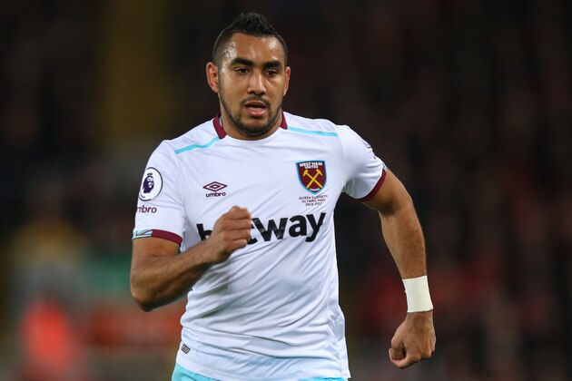 LIVERPOOL, ENGLAND - DECEMBER 11: Dimitri Payet of West Ham United during the Premier League match between Liverpool and West Ham United at Anfield on December 11, 2016 in Liverpool, England. (Photo by Robbie Jay Barratt - AMA/Getty Images)
