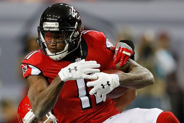 ATLANTA, GA - DECEMBER 04:  Julio Jones #11 of the Atlanta Falcons is tackled by Derrick Johnson #56 of the Kansas City Chiefs at Georgia Dome on December 4, 2016 in Atlanta, Georgia.  (Photo by Kevin C. Cox/Getty Images)