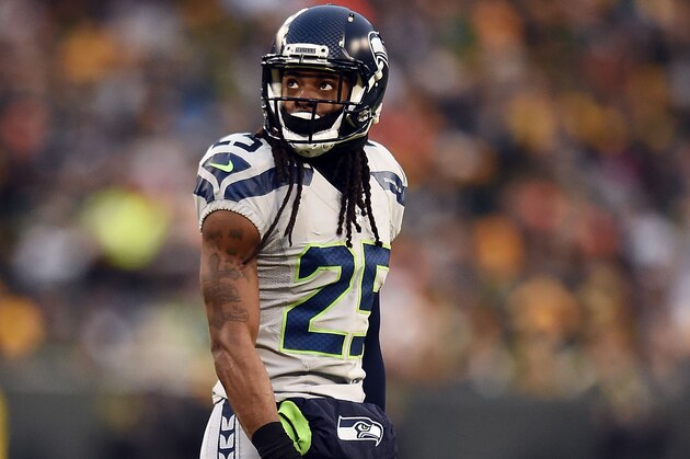 GREEN BAY, WI - DECEMBER 11:  Richard Sherman #25 of the Seattle Seahawks anticipates a play during a game against the Green Bay Packers at Lambeau Field on December 11, 2016 in Green Bay, Wisconsin.  The Packers defeated the Seahawks 38-10.  (Photo by Stacy Revere/Getty Images)