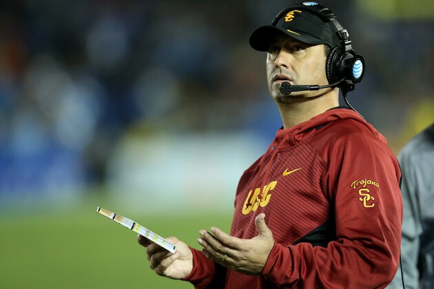 PASADENA, CA - NOVEMBER 22:  Head coach Steve Sarkisian of the USC Trojans gestures in the game against the UCLA Bruins at the Rose Bowl on November 22, 2014 in Pasadena, California.   UCLA on 38-20.  (Photo by Stephen Dunn/Getty Images)