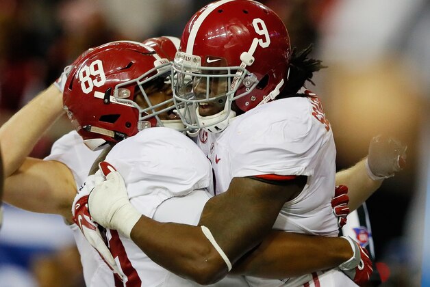 ATLANTA, GA - DECEMBER 03:  Bo Scarbrough #9 of the Alabama Crimson Tide celebrates his third quarter touchdown against the Florida Gators with teammates during the SEC Championship game at the Georgia Dome on December 3, 2016 in Atlanta, Georgia.  (Photo by Kevin C. Cox/Getty Images)