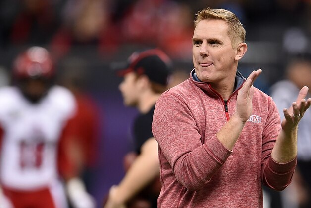 NEW ORLEANS, LA - DECEMBER 19:  Head coach Blake Anderson of the Arkansas State Red Wolves watches action prior to the R L Carriers New Orleans Bowl against the Louisiana Tech Bulldogs at the Mercedes-Benz Superdome on December 19, 2015 in New Orleans, Louisiana.  (Photo by Stacy Revere/Getty Images)