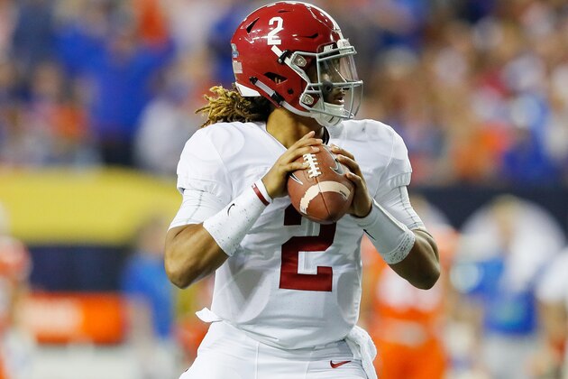 ATLANTA, GA - DECEMBER 03:  Jalen Hurts #2 of the Alabama Crimson Tide looks to pass in the first half against the Florida Gators during the SEC Championship game at the Georgia Dome on December 3, 2016 in Atlanta, Georgia.  (Photo by Kevin C. Cox/Getty Images)