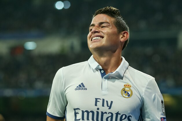 MADRID, SPAIN - DECEMBER 07: James Rodriguez of Real Madrid looks on   during the UEFA Champions League match between Real Madrid CF and Borussia Dortmund at Bernabeu on December 7, 2016 in Madrid. (Photo by TF-Images/Getty Images)