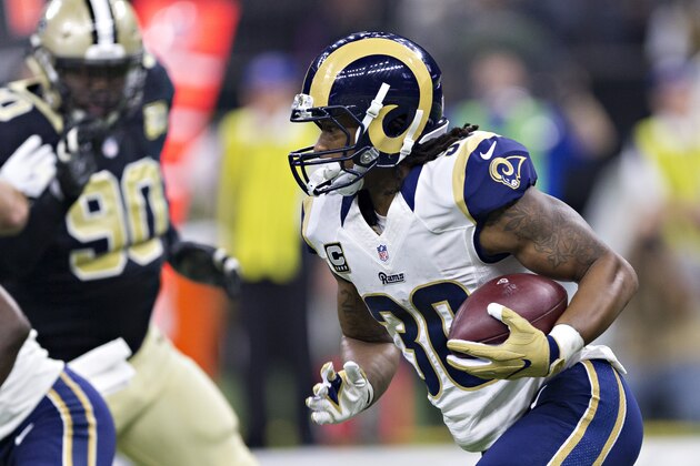 NEW ORLEANS, LA - NOVEMBER 27:  Todd Gurley #30 of the Los Angeles Rams runs the ball during a game against the New Orleans Saints at Mercedes-Benz Superdome on November 27, 2016 in New Orleans, Louisiana.  The Saints defeated the Rams 49-21.  (Photo by Wesley Hitt/Getty Images)