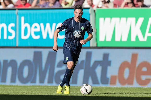 Augsburg, Deutschland, 27.08.2016, Bundesliga, FC Augsburg - VfL Wolfsburg, Julian Draxler (WOB)   (Photo by TF-Images/Getty Images)