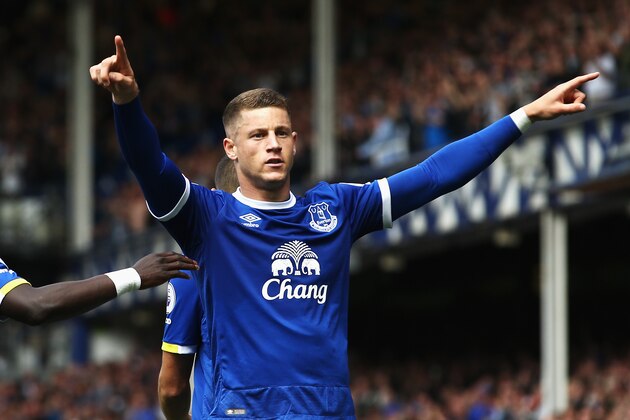 LIVERPOOL, ENGLAND - AUGUST 13:  Ross Barkley of Everton celebrates scoring his sides first goal during the Premier League match between Everton and Tottenham Hotspur at Goodison Park on August 13, 2016 in Liverpool, England.  (Photo by Jan Kruger/Getty Images)
