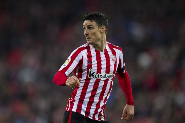 BILBAO, SPAIN - DECEMBER 19:  Aritz Aduriz of Athletic Club reacts during the La Liga match between Athletic Club Bilbao and RC Celta de Vigo at San Mames Stadium on December 19, 2016 in Bilbao, Spain.  (Photo by Juan Manuel Serrano Arce/Getty Images)