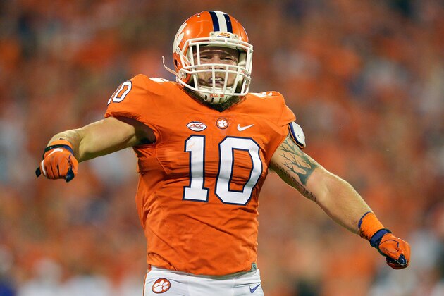 CLEMSON, SC - OCTOBER 01:  Ben Boulware #10 of the Clemson Tigers reacts after sacking Lamar Jackson #8 of the Louisville Cardinals (not pictured) during the second quarter at Memorial Stadium on October 1, 2016 in Clemson, South Carolina.  (Photo by Grant Halverson/Getty Images)