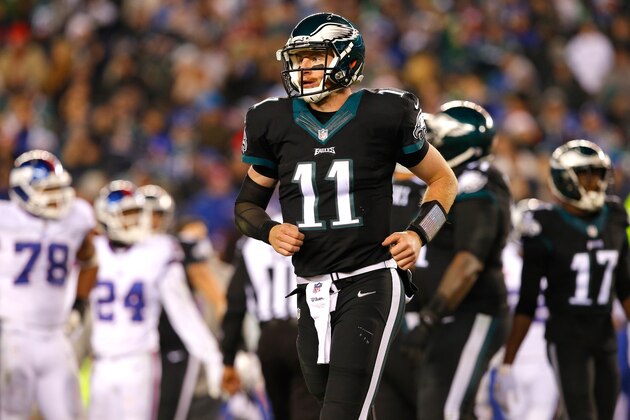 PHILADELPHIA, PA - DECEMBER 22:  Quarterback Carson Wentz #11 of the Philadelphia Eagles looks on against the New York Giants during the fourth quarter of the game at Lincoln Financial Field on December 22, 2016 in Philadelphia, Pennsylvania.  (Photo by Rich Schultz/Getty Images)