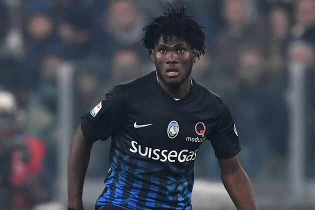 TURIN, ITALY - DECEMBER 03:  Franck Kessie of Atalanta BC in action during the Serie A match between Juventus FC and Atalanta BC at Juventus Stadium on December 3, 2016 in Turin, Italy.  (Photo by Valerio Pennicino/Getty Images)