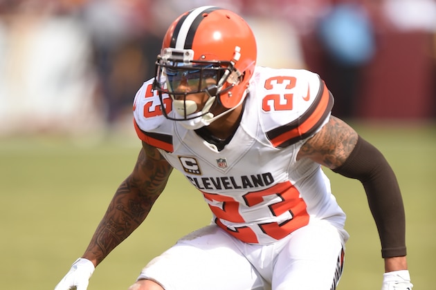 LANDOVER, MD - OCTOBER 02:  Joe Haden #23 of the Cleveland Browns in position in position during a football game against the Washington Redskins at FedEx Field on October 2, 2016 in Landover, Maryland.  The Redskins won 31-20.  (Photo by Mitchell Layton/Getty Images)