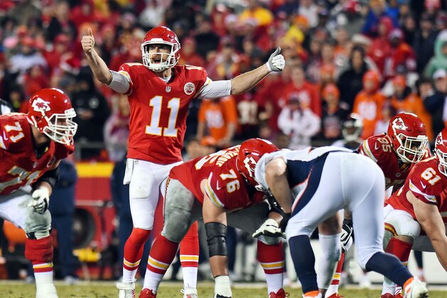 KANSAS CITY, MO - DECEMBER 25:  Quarterback Alex Smith #11 of the Kansas City Chiefs in action during the game against the Denver Broncos at Arrowhead Stadium on December 25, 2016 in Kansas City, Missouri.  (Photo by Jason Hanna/Getty Images)