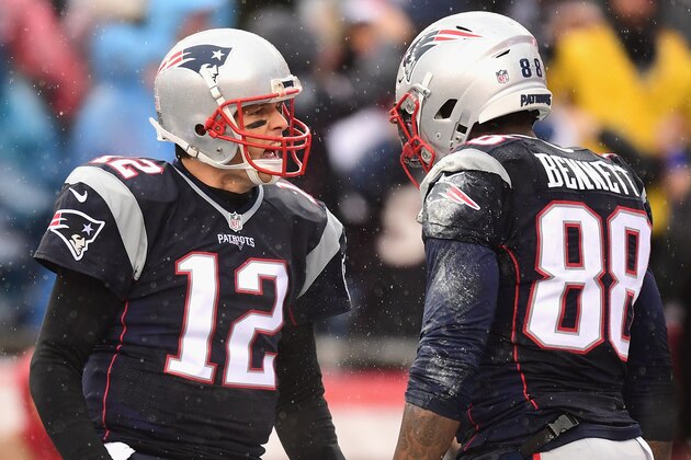 FOXBORO, MA - DECEMBER 24:  Martellus Bennett #88 of the New England Patriots reacts with Tom Brady after catching a touchdown pass during the first quarter of a game against the New York Jets at Gillette Stadium on December 24, 2016 in Foxboro, Massachusetts.  (Photo by Billie Weiss/Getty Images)