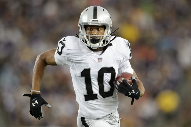 MINNEAPOLIS, MN - AUGUST 22: Seth Roberts #10 of the Oakland Raiders carries the ball against the Minnesota Vikings during the preseason game on August 22, 2014 at TCF Bank Stadium in Minneapolis, Minnesota. The Vikings defeated the Raiders 20-12. (Photo by Hannah Foslien/Getty Images)