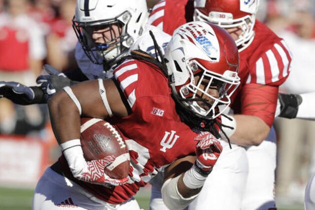 Indiana running back Devine Redding runs during the second half of an NCAA college football game against Penn State, Saturday, Nov. 12, 2016, in Bloomington, Ind. Penn State defeated Indiana 45-31. (AP Photo/Darron Cummings)