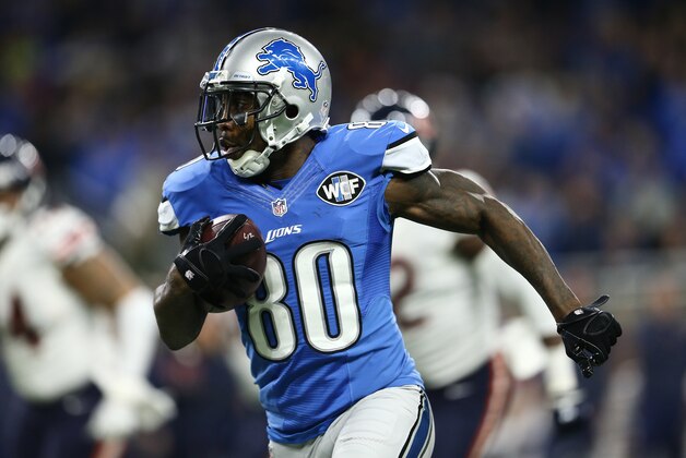 DETROIT, MI - DECEMBER 11:  Anquan Boldin #80 of the Detroit Lions runs with the ball after a catch against the Chicago Bears at Ford Field on December 11, 2016 in Detroit, Michigan. (Photo by Rey Del Rio/Getty Images)