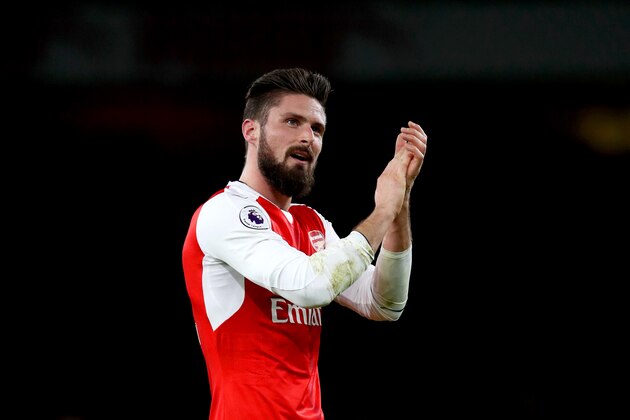 LONDON, ENGLAND - DECEMBER 26:  Olivier Giroud of Arsenal celebrates victory after the Premier League match between Arsenal and West Bromwich Albion at Emirates Stadium on December 26, 2016 in London, England.  (Photo by Julian Finney/Getty Images)