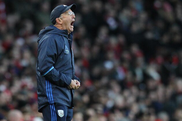 West Bromwich Albion's Welsh head coach Tony Pulis gestures on the touchline during the English Premier League football match between Arsenal and West Bromwich Albion at the Emirates Stadium in London on December 26, 2016.  / AFP / IAN KINGTON / RESTRICTED TO EDITORIAL USE. No use with unauthorized audio, video, data, fixture lists, club/league logos or 'live' services. Online in-match use limited to 75 images, no video emulation. No use in betting, games or single club/league/player publications.  /         (Photo credit should read IAN KINGTON/AFP/Getty Images)