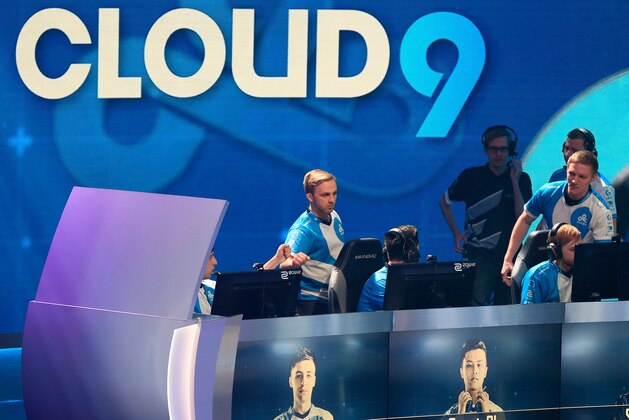 ATLANTA, GA - MAY 28: Cloud9 celebrates after forcing overtime in the second match against Luminosity at the ELeague Arena at Turner Studios on May 28, 2016 in Atlanta, Georgia. (Photo by Daniel Shirey/Getty Images)