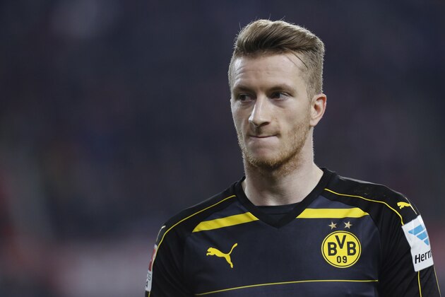 COLOGNE, GERMANY - DECEMBER 10: Marco Reus of Dortmund looks on during the Bundesliga match between 1. FC Cologne and Borussia Dortmund at the RheinEnergie stadium in Cologne, Germany on December 10, 2016. (Photo by TF-Images/Getty Images)