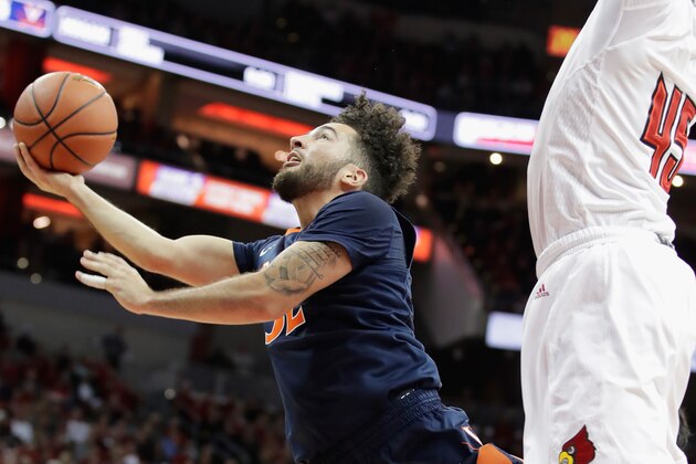 LOUISVILLE, KY - DECEMBER 28:  London Perrantes #32 of the Virginia Cavaliers shoots the ball during the game against the Louisville Cardinals at KFC YUM! Center on December 28, 2016 in Louisville, Kentucky.  (Photo by Andy Lyons/Getty Images)