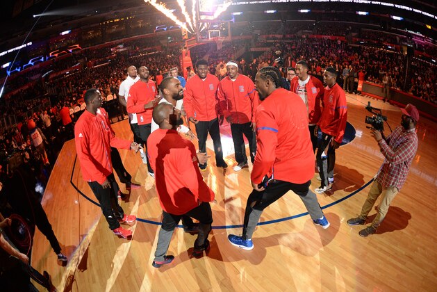 LOS ANGELES, CA - DECEMBER 26:  The LA Clippers huddle before a game against the Denver Nuggets on December 26, 2016 at the STAPLES Center in Los Angeles, California. NOTE TO USER: User expressly acknowledges and agrees that, by downloading and/or using this photograph, user is consenting to the terms and conditions of the Getty Images License Agreement. Mandatory Copyright Notice: Copyright 2016 NBAE (Photo by Andrew D. Bernstein/NBAE via Getty Images)