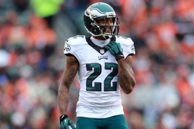 Philadelphia Eagles cornerback Nolan Carroll II (22) lines up against the Cincinnati Bengals during an NFL football game, Sunday, Dec. 4, 2016, in Cincinnati. (Jeff Haynes/AP Images for Panini)