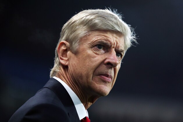 MANCHESTER, ENGLAND - DECEMBER 18: Arsene Wenger manager / head coach of Arsenal during the Premier League match between Manchester City and Arsenal at Etihad Stadium on December 18, 2016 in Manchester, England. (Photo by James Baylis - AMA/Getty Images)