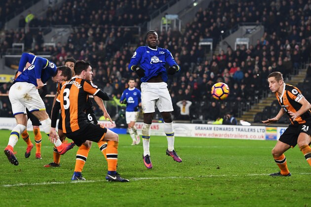 HULL, ENGLAND - DECEMBER 30:  Ross Barkley of Everton scores his team's second goal during the Premier League match between Hull City and Everton at KCOM Stadium on December 30, 2016 in Hull, England.  (Photo by Gareth Copley/Getty Images)