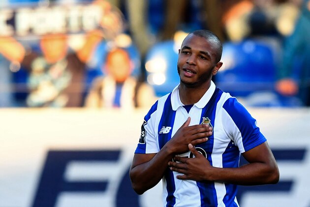 Porto's Algerian midfielder Yacine Brahimi celebrates after scoring during the Portuguese league football match CD Feirense vs FC Porto at Marcolino de Castro stadium in Santa Maria da Feira on December 11, 2016. / AFP / FRANCISCO LEONG        (Photo credit should read FRANCISCO LEONG/AFP/Getty Images)