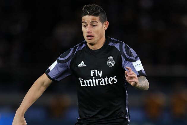 YOKOHAMA, JAPAN - DECEMBER 15:  James Rodriguez of Real Madrid in action during the FIFA Club World Cup Semi Final match between Club America and Real Madrid at International Stadium Yokohama on December 15, 2016 in Yokohama, Japan.  (Photo by Matthew Ashton - AMA/Getty Images)