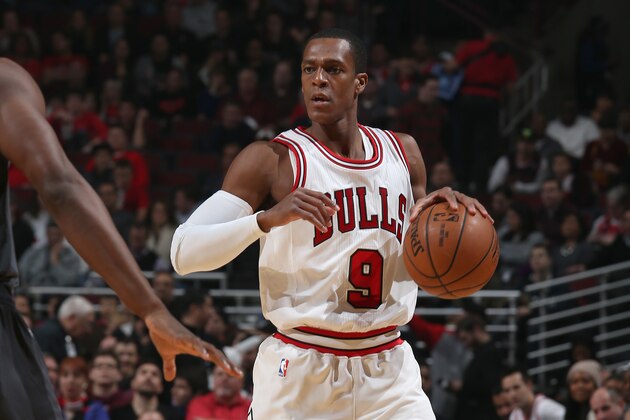 CHICAGO, IL - DECEMBER 28: Rajon Rondo #9 of the Chicago Bulls handles the ball against the Brooklyn Nets on December 28, 2016 at the United Center in Chicago, Illinois. NOTE TO USER: User expressly acknowledges and agrees that, by downloading and or using this Photograph, user is consenting to the terms and conditions of the Getty Images License Agreement. Mandatory Copyright Notice: Copyright 2016 NBAE (Photo by Gary Dineen/NBAE via Getty Images)