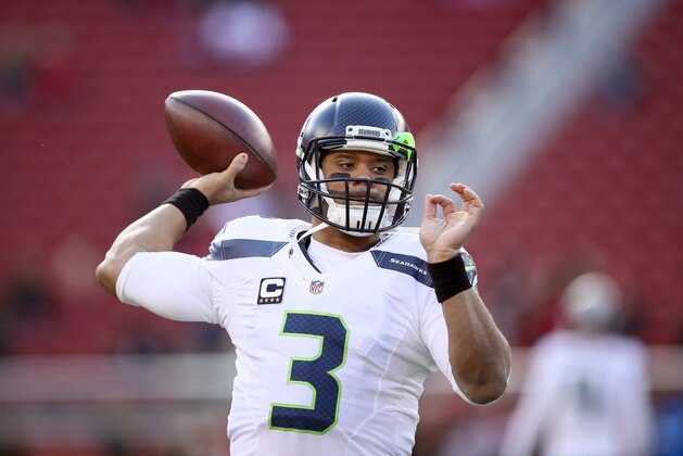 SANTA CLARA, CA - JANUARY 01:  Russell Wilson #3 of the Seattle Seahawks warms up before their game against the San Francisco 49ers at Levi's Stadium on January 1, 2017 in Santa Clara, California.  (Photo by Ezra Shaw/Getty Images)