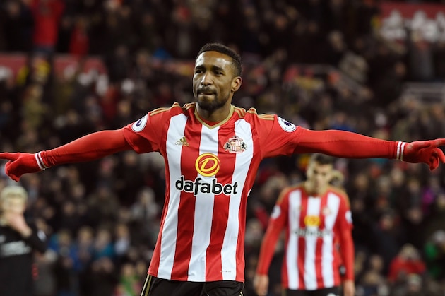 SUNDERLAND, ENGLAND - JANUARY 02: Jermain Defoe of Sunderland celebrates scoring his sides second goal from the penalty spot during the Premier League match between Sunderland and Liverpool at Stadium of Light on January 2, 2017 in Sunderland, England. (Photo by Stu Forster/Getty Images) SUNDERLAND, ENGLAND - JANUARY 02: Jermain Defoe of Sunderland celebrates scoring his sides second goal from the penalty spot during the Premier League match between Sunderland and Liverpool at Stadium of Light on January 2, 2017 in Sunderland, England. (Photo by Stu Forster/Getty Images)