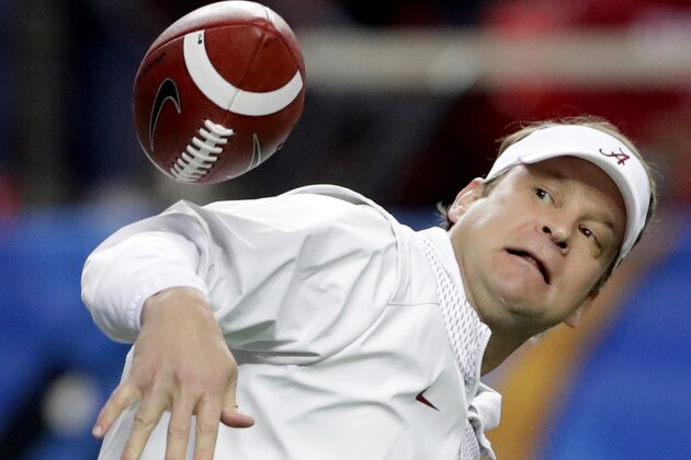 ATLANTA, GA - DECEMBER 31:  Offensive Coordinator Lane Kiffin of the Alabama Crimson Tide reacts prior to the 2016 Chick-fil-A Peach Bowl against the Washington Huskies at the Georgia Dome on December 31, 2016 in Atlanta, Georgia.  (Photo by Streeter Lecka/Getty Images)