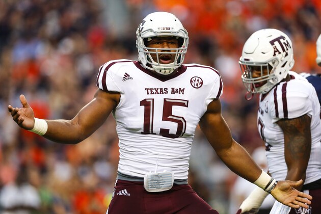 AUBURN, AL - SEPTEMBER 17:  Defensive lineman Myles Garrett #15 of the Texas A&M Aggies celebrates after sacking quarterback Sean White of the Auburn Tigers during an NCAA college football game on September 17, 2016 in Auburn, Alabama. (Photo by Butch Dill/Getty Images)