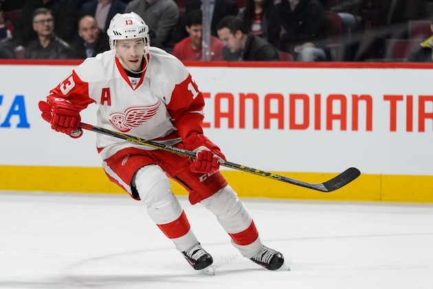 MONTREAL, QC - MARCH 29:  Pavel Datsyuk #13 of the Detroit Red Wings skates during the NHL game against the Montreal Canadiens at the Bell Centre on March 29, 2016 in Montreal, Quebec, Canada.  The Montreal Canadiens defeated the Detroit Red Wings 4-3.  (Photo by Minas Panagiotakis/Getty Images)