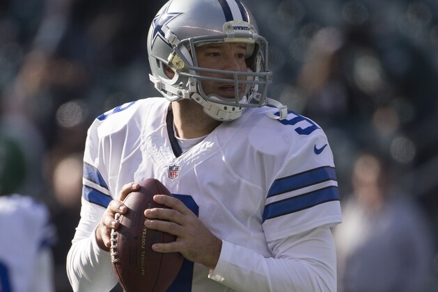 PHILADELPHIA, PA - JANUARY 1: Tony Romo #9 of the Dallas Cowboys warms up prior to the game against the Philadelphia Eagles at Lincoln Financial Field on January 1, 2017 in Philadelphia, Pennsylvania. The Eagles defeated the Cowboys 27-13. (Photo by Mitchell Leff/Getty Images)