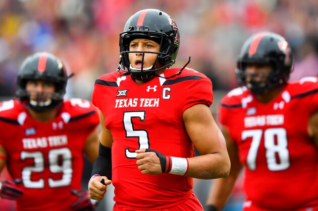 LUBBOCK, TX - NOVEMBER 05: Patrick Mahomes II #5 of the Texas Tech Red Raiders leads the offense on to the field during the game against the Texas Longhorns on November 5, 2016 at AT&T Jones Stadium in Lubbock, Texas. Texas defeated Texas Tech 45-37. (Photo by John Weast/Getty Images)