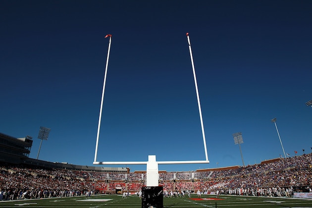 DALLAS, TX - DECEMBER 30:  The field goal post during the Bell Helicopter Armed Forces Bowl at Gerald J. Ford Stadium on December 30, 2011 in Dallas, Texas.  (Photo by Ronald Martinez/Getty Images)