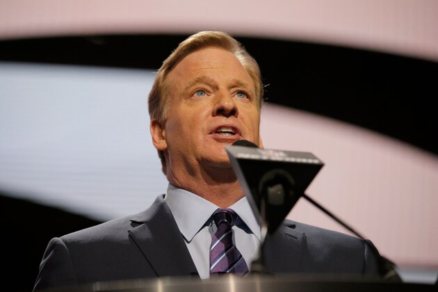 CHICAGO, IL - APRIL 28:  NFL Commissioner Roger Goodell speaks during the first round of the 2016 NFL Draft at the Auditorium Theatre of Roosevelt University on April 28, 2016 in Chicago, Illinois.  (Photo by Jon Durr/Getty Images)