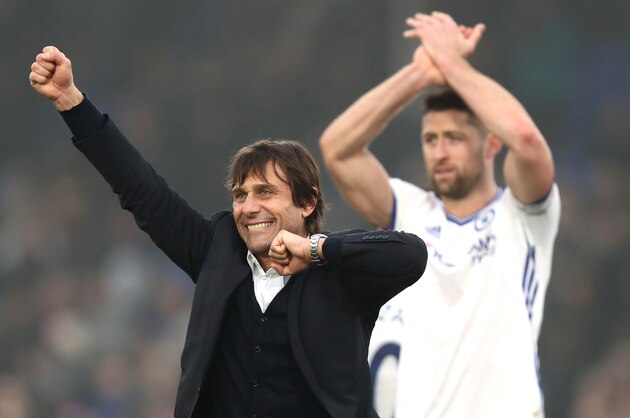 LONDON, ENGLAND - DECEMBER 17: (EDITORS NOTE: Retransmission of #630134946 with alternate crop.) Antonio Conte, Manager of Chelsea (C) celebrates his sides win after the game during the Premier League match between Crystal Palace and Chelsea at Selhurst Park on December 17, 2016 in London, England. (Photo by Clive Rose/Getty Images) LONDON, ENGLAND - DECEMBER 17: (EDITORS NOTE: Retransmission of #630134946 with alternate crop.) Antonio Conte, Manager of Chelsea (C) celebrates his sides win after the game during the Premier League match between Crystal Palace and Chelsea at Selhurst Park on December 17, 2016 in London, England. (Photo by Clive Rose/Getty Images)