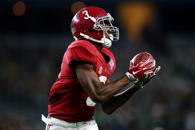 ARLINGTON, TX - DECEMBER 31:  Calvin Ridley #3 of the Alabama Crimson Tide completes a 50 yard touchdown pass in the third quarter against the Michigan State Spartans during the Goodyear Cotton Bowl at AT&T Stadium on December 31, 2015 in Arlington, Texas.  (Photo by Tom Pennington/Getty Images)