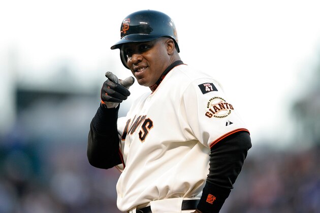 SAN FRANCISCO - AUGUST 22:  Outfielder Barry Bonds #25 of the San Francisco Giants points to a fan after he was intentionally walked in the first inning  against the Chicago Cubs during a Major League Baseball game on August 22, 2007 at AT&T Park in San Francisco, California.  (Photo by Greg Trott/Getty Images)