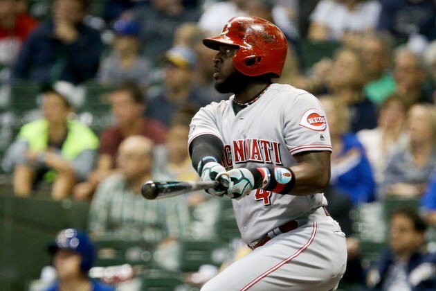 MILWAUKEE, WI - SEPTEMBER 23:  Brandon Phillips #4 of the Cincinnati Reds hits a single in the second inning against the Milwaukee Brewers at Miller Park on September 23, 2016 in Milwaukee, Wisconsin. (Photo by Dylan Buell/Getty Images)